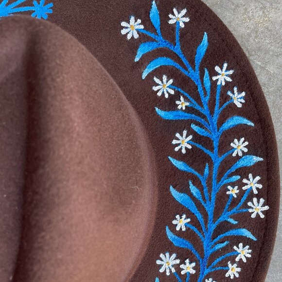 One of a Kind Fedora Felt Hat Wearable Art Coyote Desert Flowers - wide brim - Picture 6 of 6